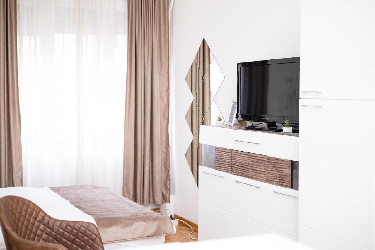 1St Belgrade Apartment ภายนอก รูปภาพ